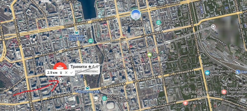 Расстояние от ЖК до завода «Вектор». Стрелочкой указано направление атаки. Фото: Майкл Наки.