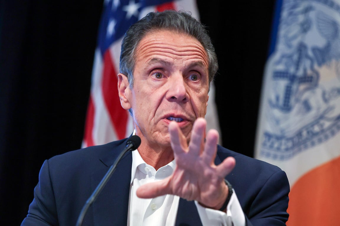 Бывший губернатор и нынешний кандидат на пост мэра Нью-Йорка Эндрю Куомо выступает на пресс-конференции, Нью-Йорк, США, 7 августа 2025 года. Фото: Sarah Yenesel / EPA