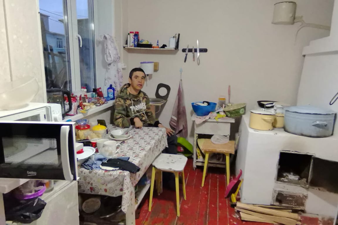 Григорий Котты дома. Фото из личного архива
