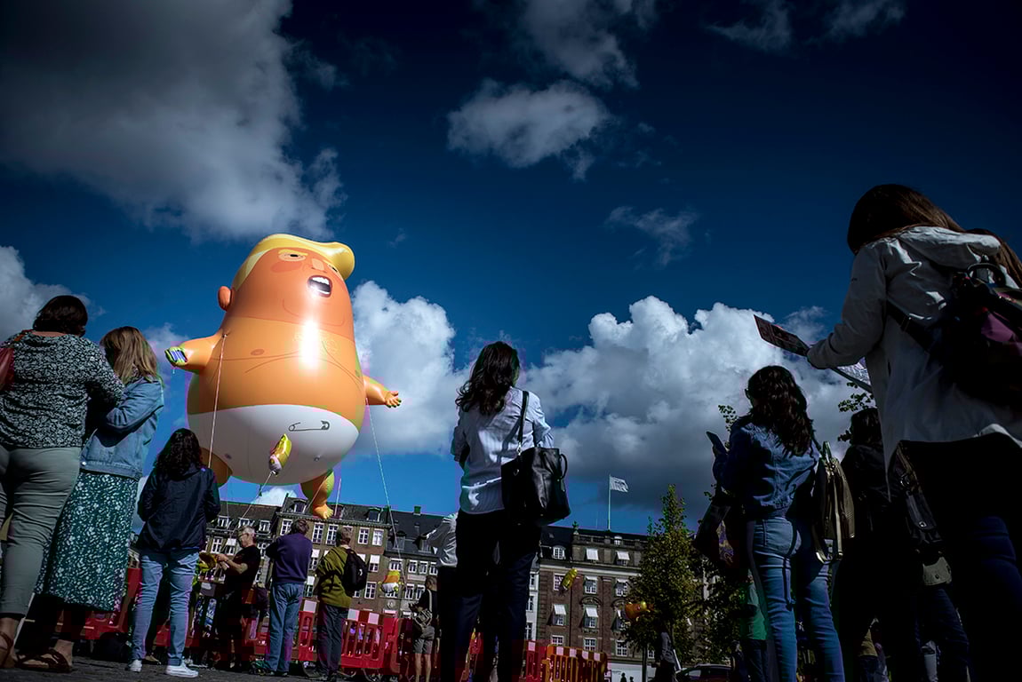 Воздушный шар в образе младенца-Трампа на акции протеста в Конгенс Нюторв в Копенгагене, Дания, 2 сентября 2019 года. Фото: Niels Christian Vilmann / EPA