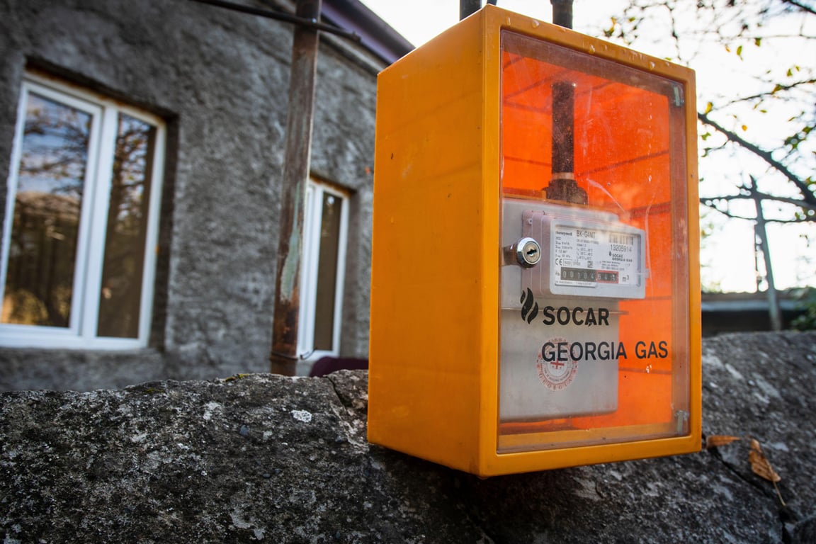 Газовый счетчик с логотипом SOCAR, Телави, Грузия, 7 ноября 2022 года. Фото: Alamy / Vida Press