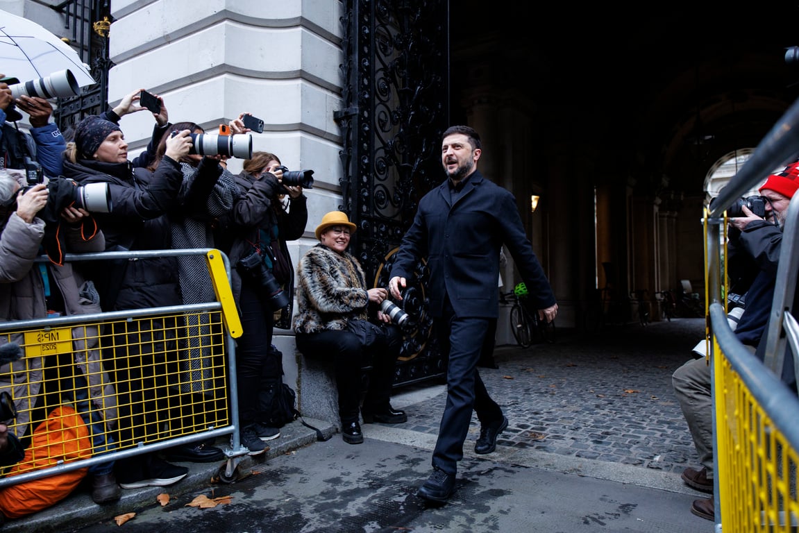 Ukrainian President Volodymyr Zelensky arrives at 10 Downing Street, London, 8 December 2025. Photo: EPA / TOLGA AKMEN