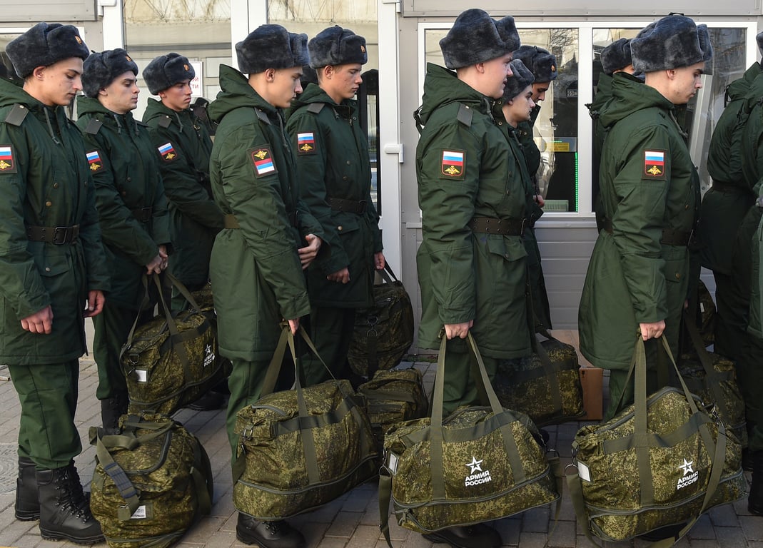 Russian conscripts prepare for their departure to the front lines, in Sevastopol, Russian-occupied Crimea, 9 November 2022. Photo: EPA
