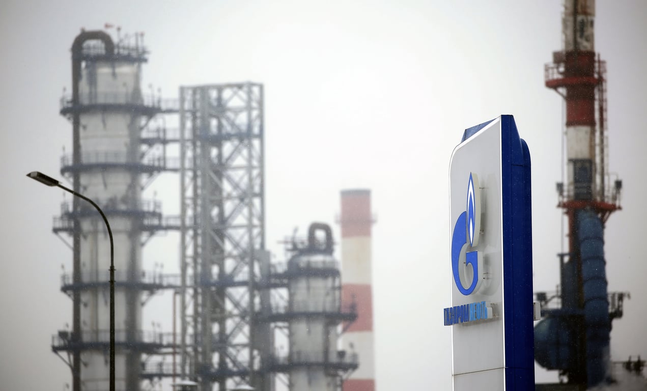 The Gazprom Neft Moscow Petroleum Refinery in Moscow, Russia, 30 December 2022. Photo: EPA / MAXIM SHIPENKOV