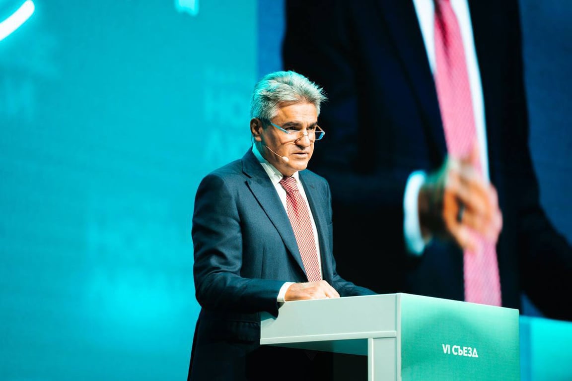 Алексей Нечаев на съезде партии, 5 марта 2026 года. Фото:  «Новые люди»