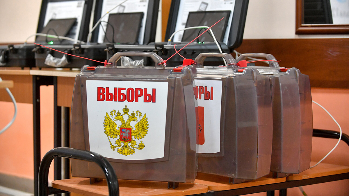 Тестирование системы дистанционного электронного голосования (ДЭГ) на столичных избирательных участках, 25 августа 2023 года. Фото: Сергей Киселев / Агентство «Москва»