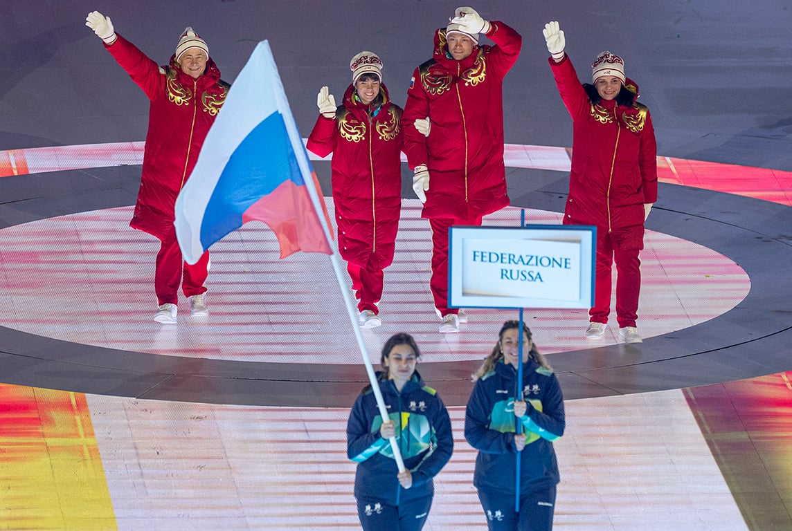 Спортсмены из Российской Федерации во время церемонии открытия зимних Паралимпийских игр 2026 года в Милано Кортина, Верона, Италия, 6 марта 2026 года. Фото: Shana Abitbol / EPA