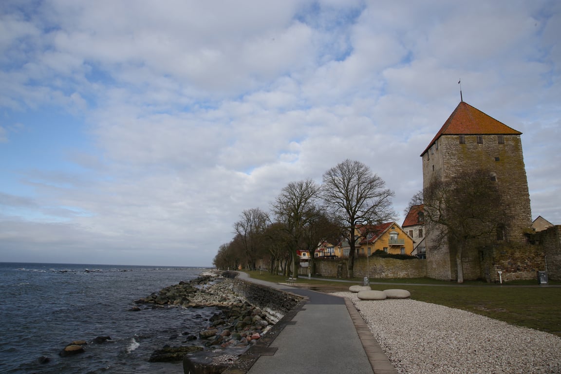 Вид на побережье вдоль Висбю на острове Готланд, Швеция, 22 марта 2024 года. Фото: Tom Little / Reuters / Scanpix / LETA