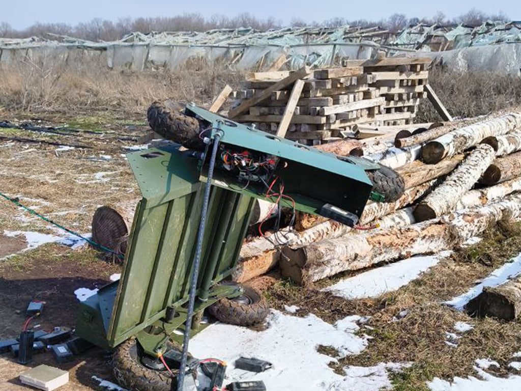 Радиоуправляемая тележка. Фото из личного архива. Фото из личного архива