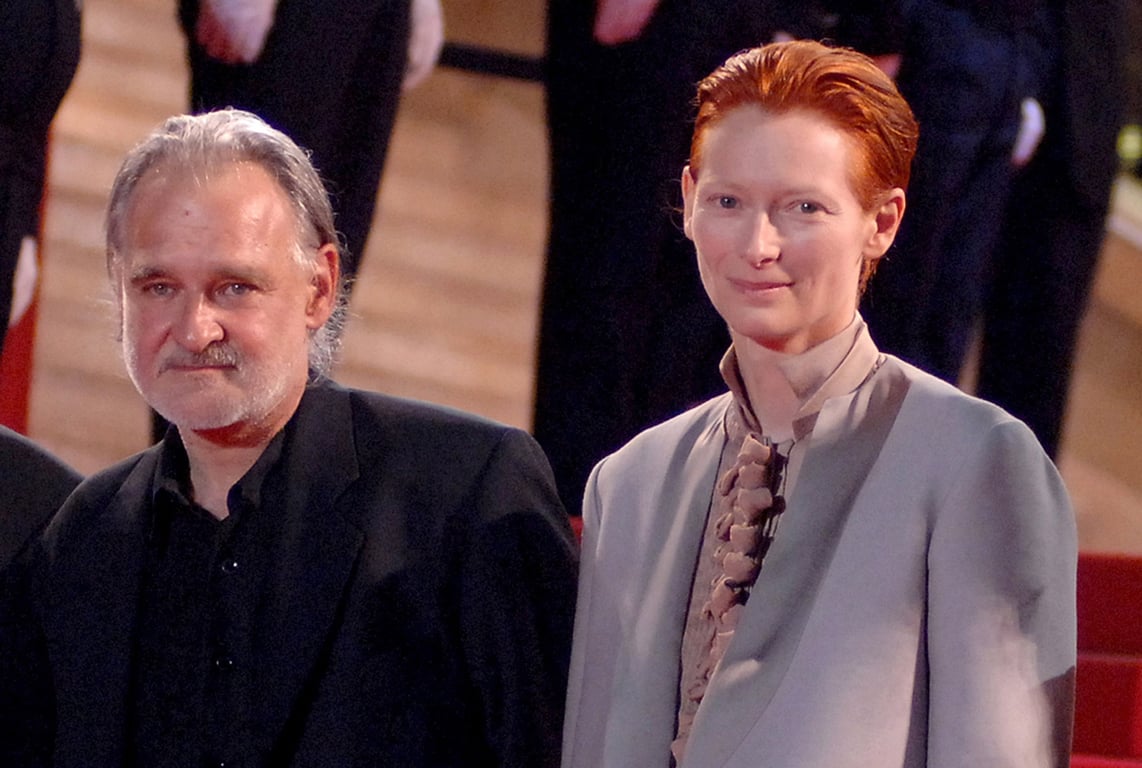 Бела Тарр и актриса Тильда Суинтон на показе фильма «Человек из Лондона», участвующего в конкурсной программе Каннского кинофестиваля, Канны, Франция, 23 мая 2007 года. Фото: Daniel Deme / EPA