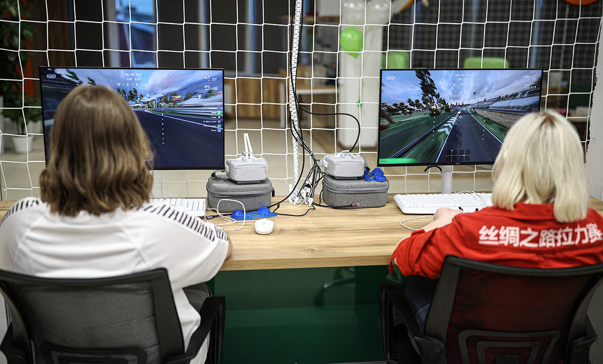 Students drone using simulators at the Dobro i nebo UAV school in Krasnodar, Russia, 19 March 2026. Photo: IMAGO / SNA / Scanpix / LETA
