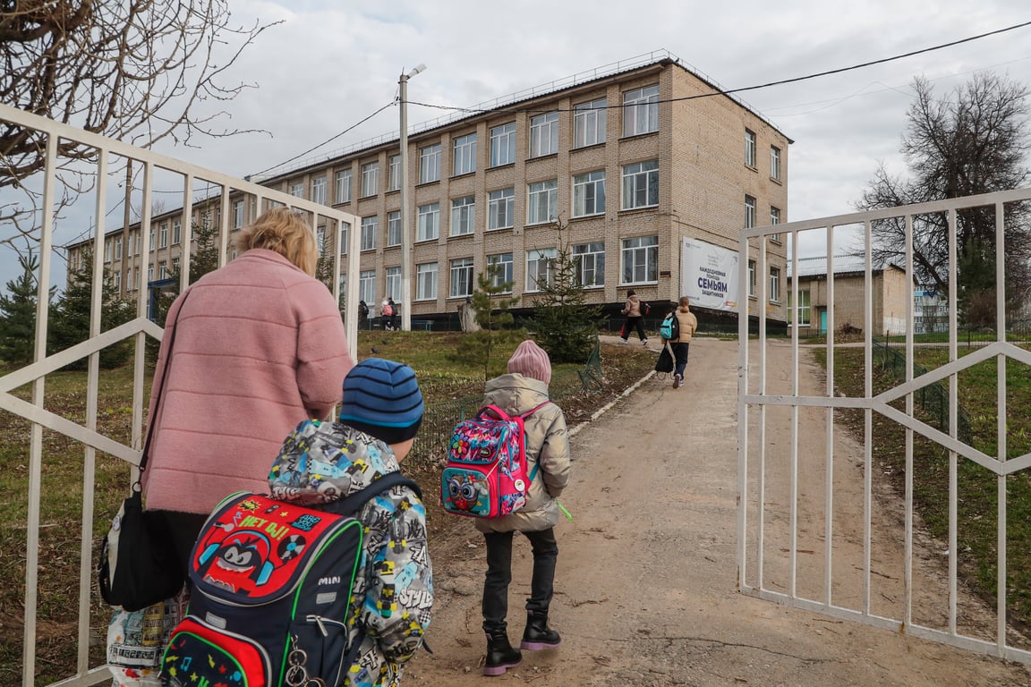 Masha’s old school in Yefremov, in central Russia’s Tula region. Photo: EPA / MAXIM SHIPENKOV