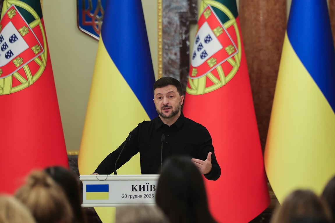 Ukrainian President Volodymyr Zelensky answers questions at a press conference in Kyiv, Ukraine, 20 December 2025. Photo: EPA / Manuel de Almeida