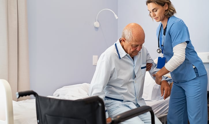 עודדו את יקיריכם לקום מהמיטה, ולצאת להליכה קצרה. 