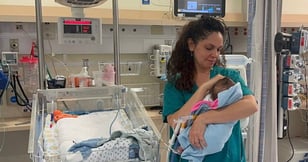 חיבוק חם ומרגש מאחות הפגייה