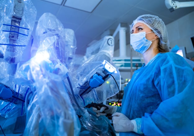 השירות למיקרוכירורגיה