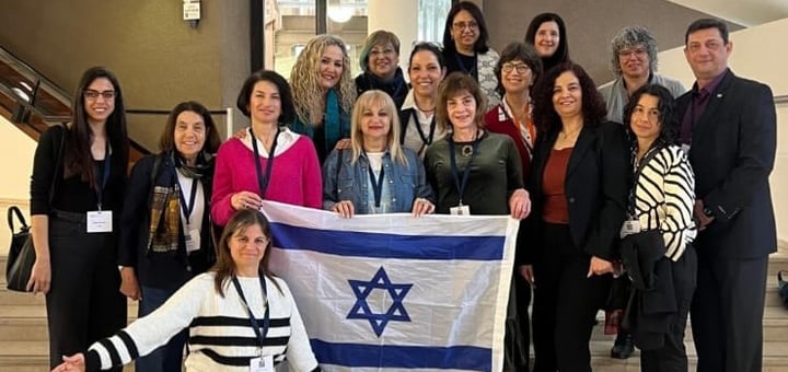 גאווה ישראלית והדסה במרכז הבמה בכנס הבינלאומי לאחיוּת בטיפול נמרץ 