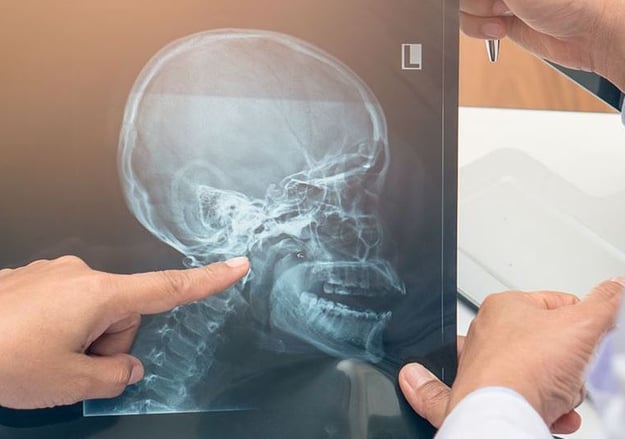 המרפאה לטיפול אורתודונטי-כירורגי