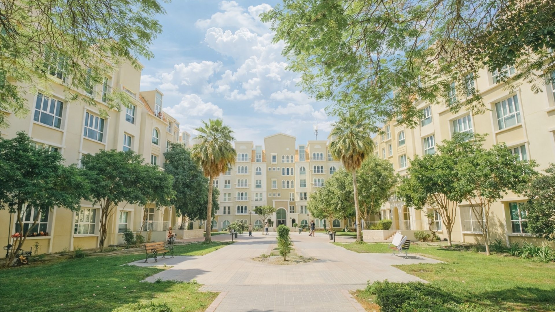 Discovery Gardens，迪拜：住宅型 · 绿意区域环境