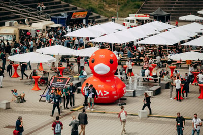 Duck Norris, the giant rubber duck mascot.