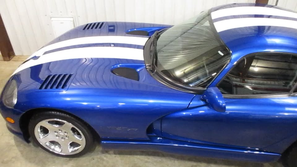 1996 Dodge Viper GTS Video