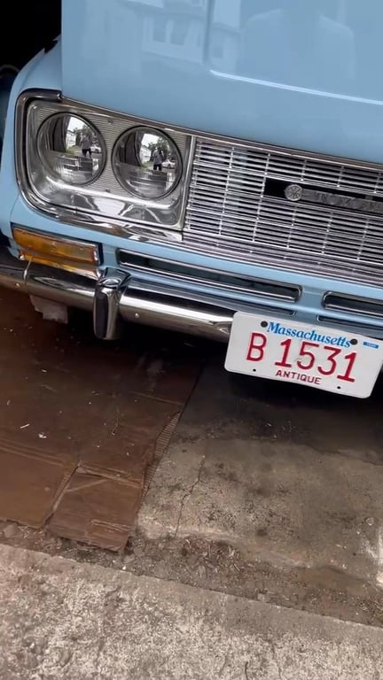 1966 Toyota Crown Video