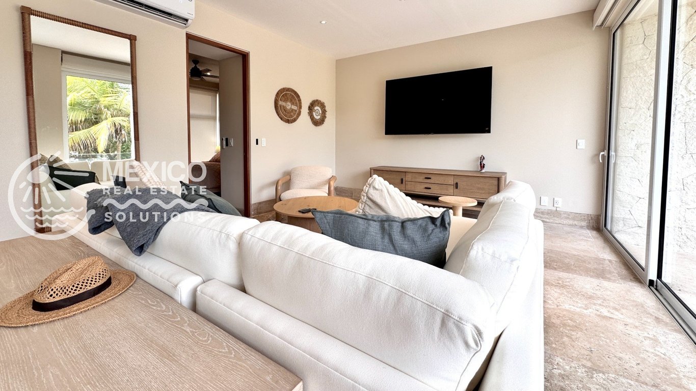 Akumal Ground-Level Retreat with Plunge Pool and Beach Access