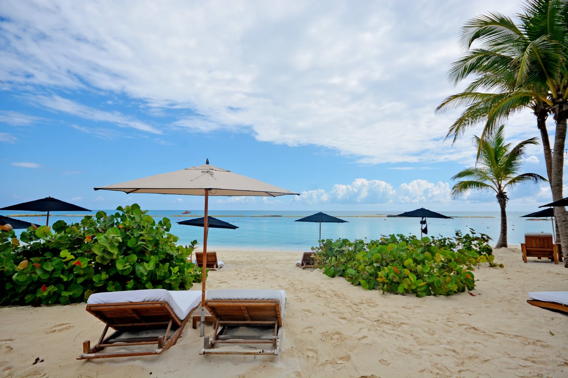 Rosewood Mayakoba Beachfront Villa: Architectural Masterpiece on 40 Meters of Caribbean Coastline