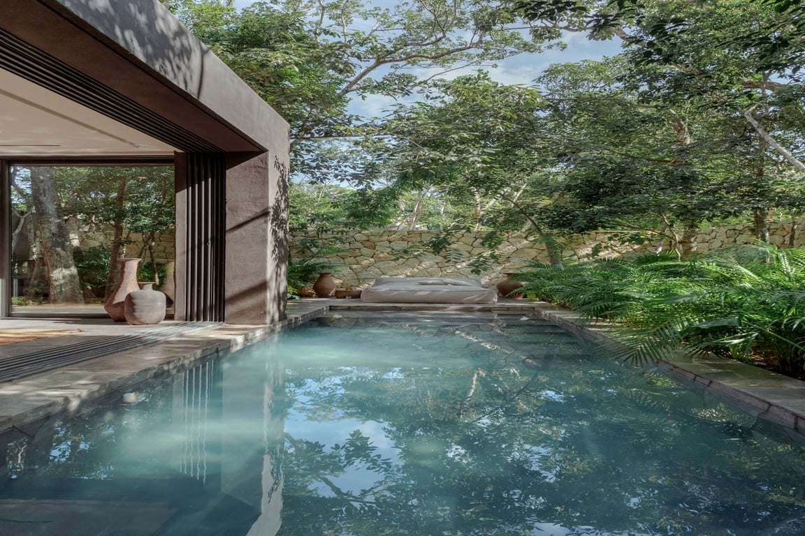 Nature's Sanctuary: Sustainable Luxury Living Surrounding Tulum's Private Jungle Park