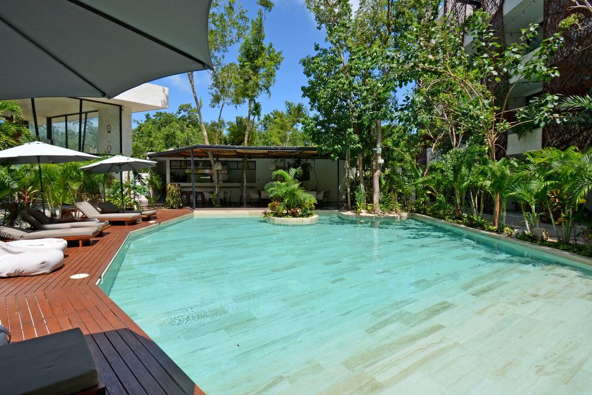 Jade Tulum: Sophisticated Sanctuary with Private Whirlpool and Tranquil Terrace
