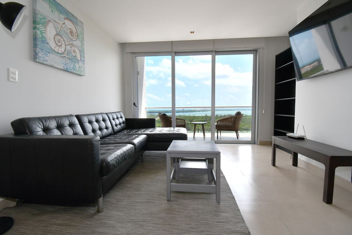 Malecón Cancún: Panoramic Caribbean Living in a Fully Furnished Tower Residence