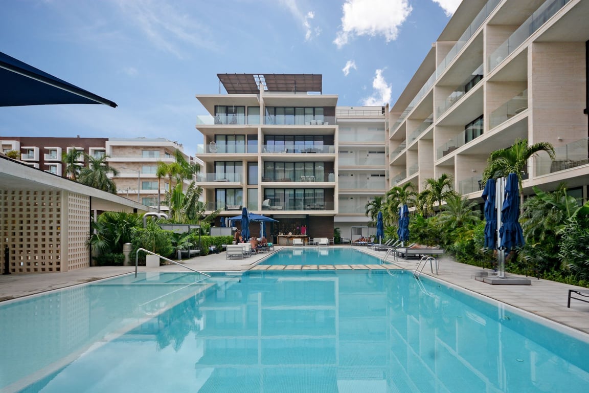 Oceana Elegance: Sophisticated Coastal Living in Playa del Carmen