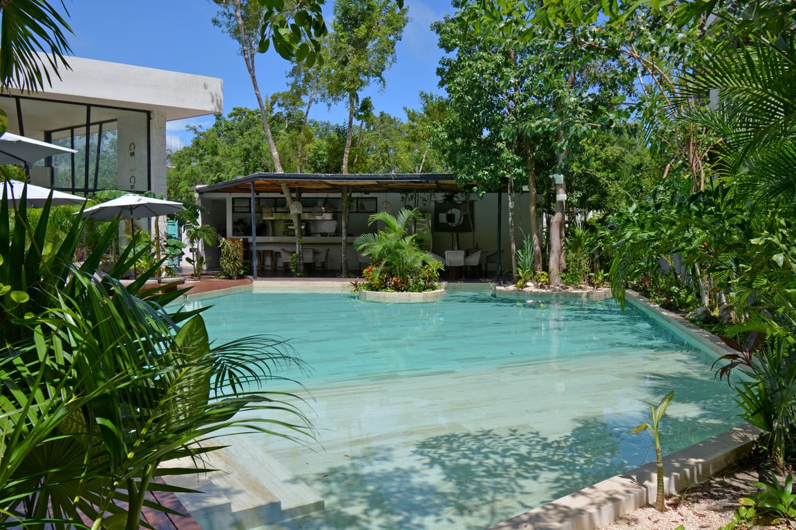 Jade Tulum: Contemporary Sanctuary with Private Whirlpool and Tropical Terrace