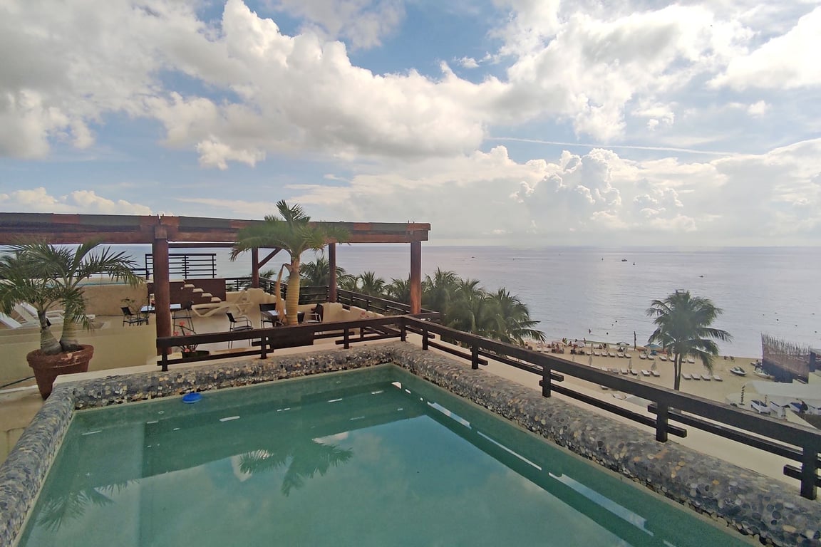 Aldea Thai Penthouse: Balinese Luxury Steps from Mamita's Beach