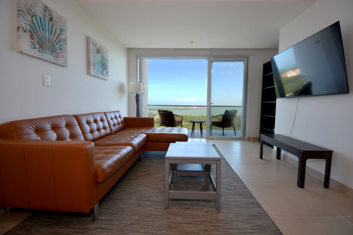 Malecón Cancún: Elevated Living with Panoramic Caribbean Views