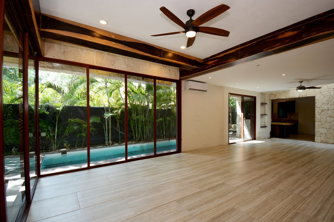 Tree House Sanctuary: Expansive Family Living in Prestigious Playacar