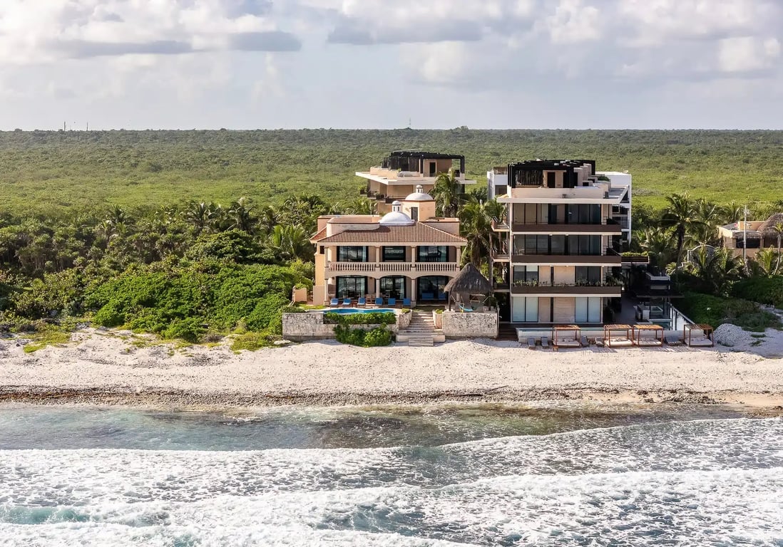 Tropical Paradise: Beachfront Luxury Villa with Private Pool Just Minutes from Tulum