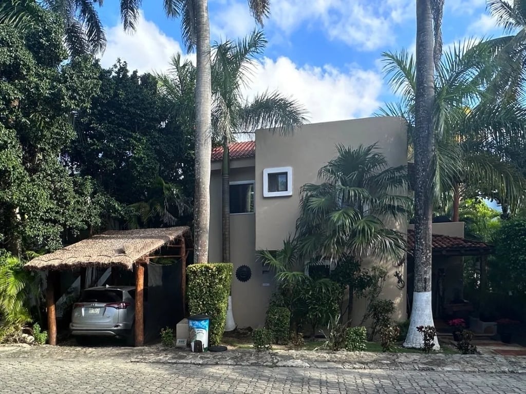 Family home in Playacar Phase 2