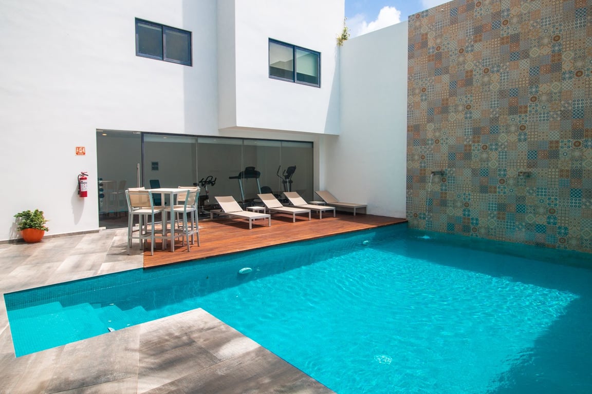 Luxurious Condo for Sale in Playa del Carmen – Prime Location, Resort-Style Amenities