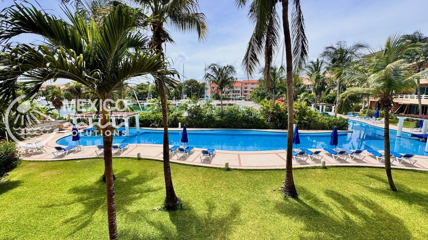 West-Facing Marina Condo with Sunset Views in Puerto Aventuras