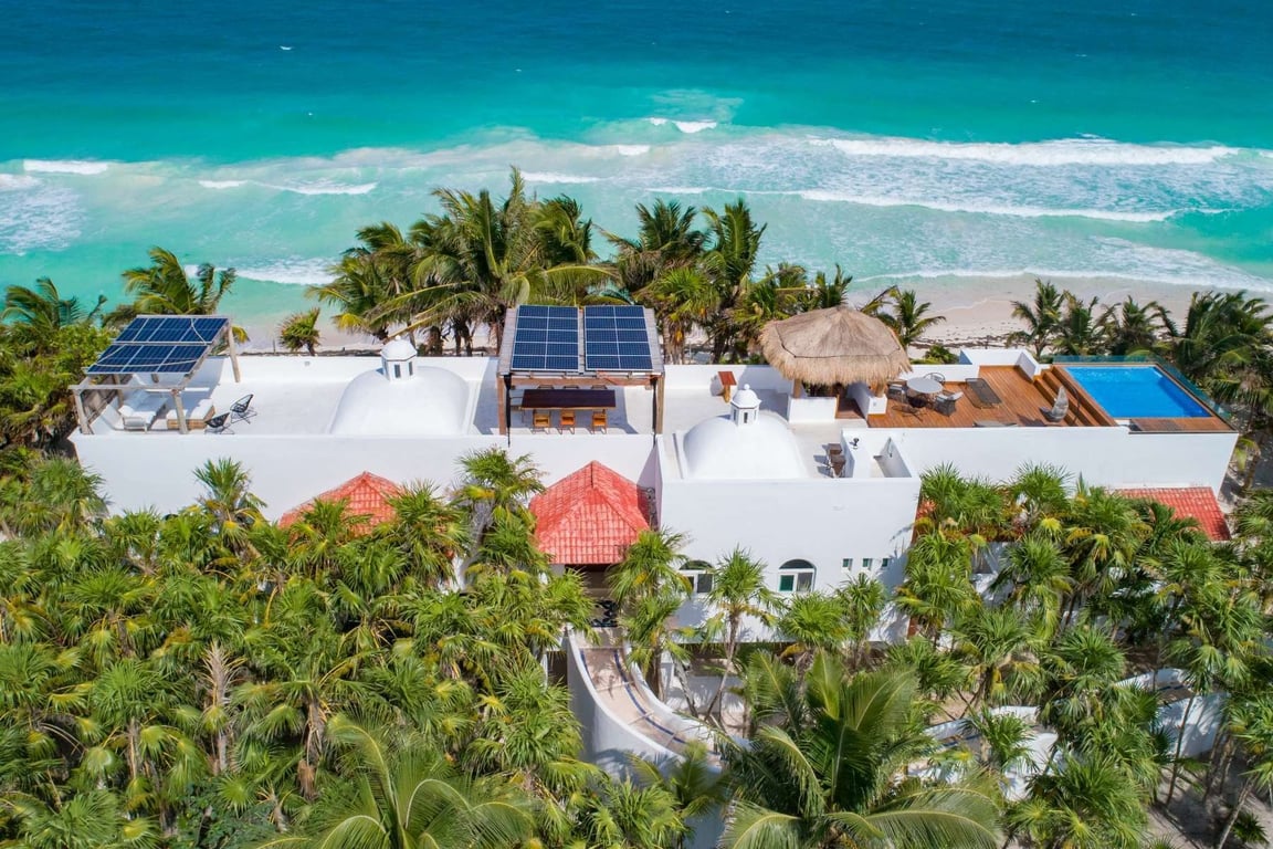 Seaside Sanctuary: Eco-Luxe Villa in Sian Ka'an's Protected Coast