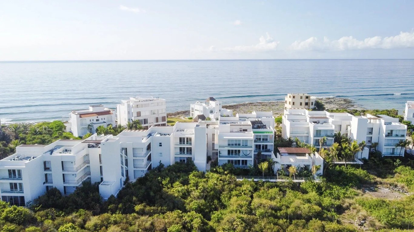 Unobstructed Caribbean Views from a Turnkey Punta Sur Sanctuary