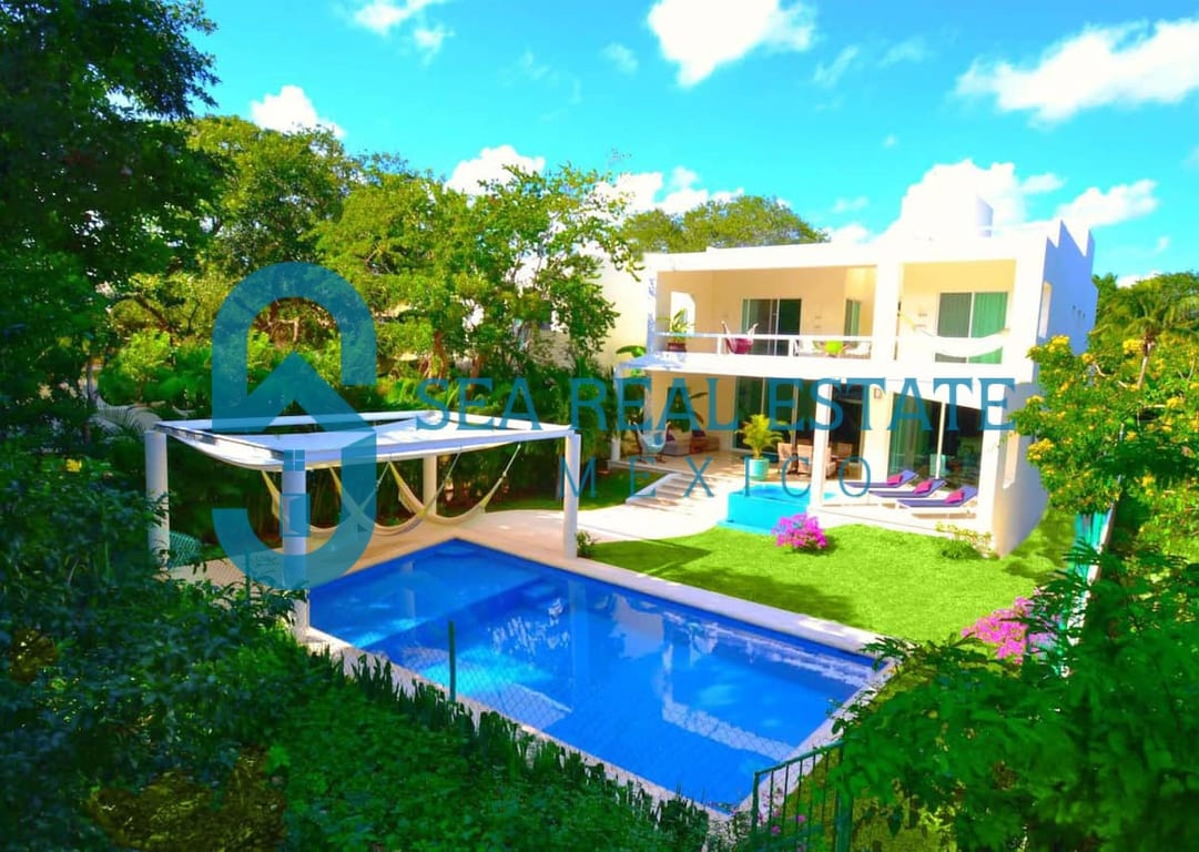 Incredibly Beautiful And Spacious Furnished 6 Bedroom Villa In Playacar At A Price Below Market