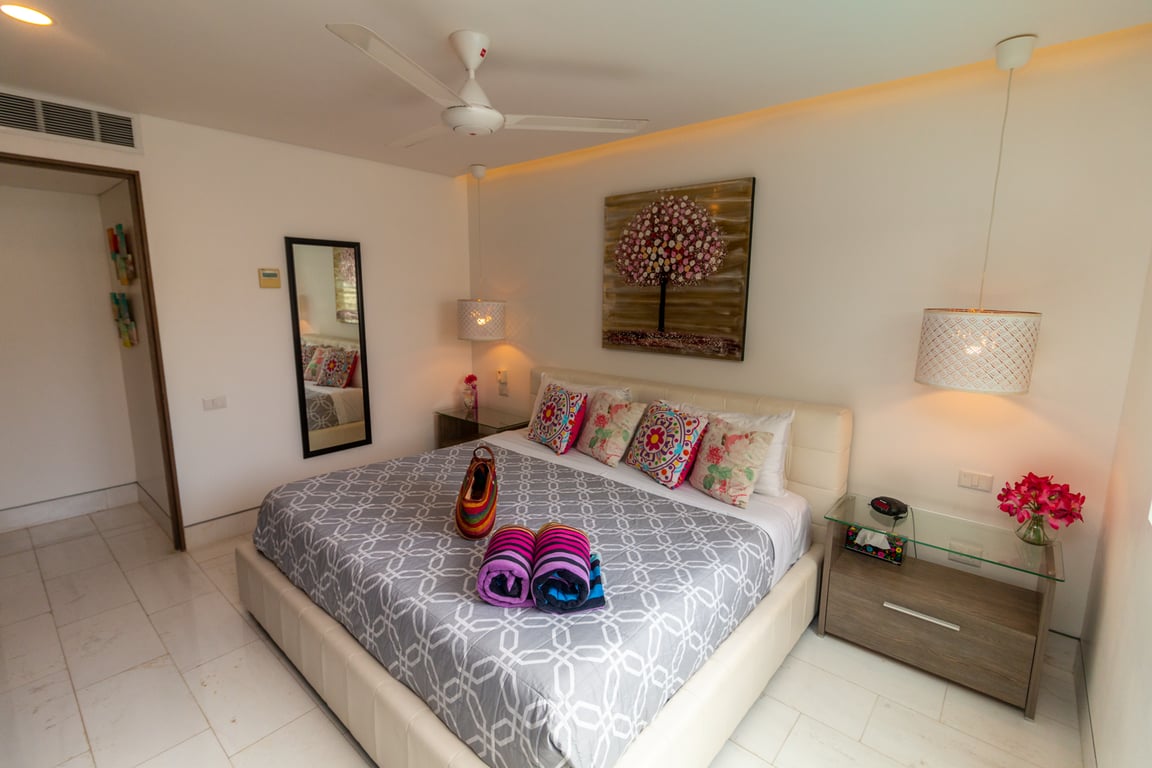 Chic Urban Condo With Resort Amenities