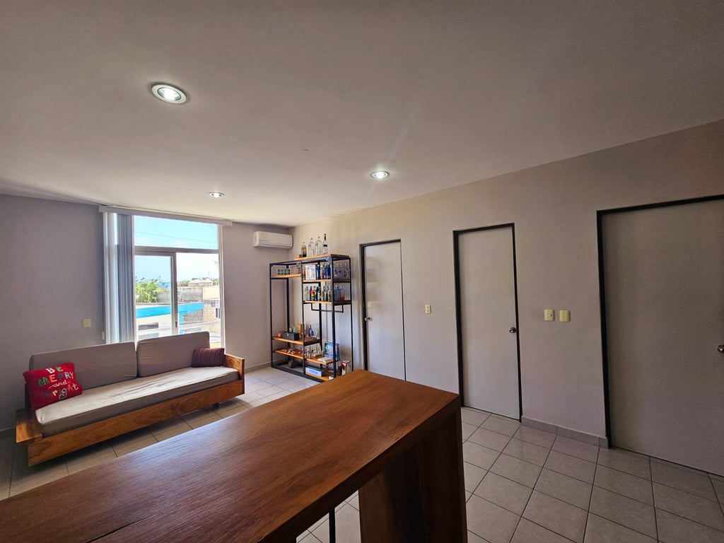 Garden-View Condo in Riviera Towers — Immediate Availability