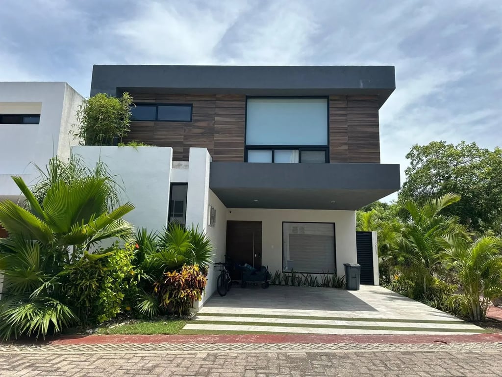 Contemporary Four-Bedroom Residence in an Exclusive Playa del Carmen Enclave