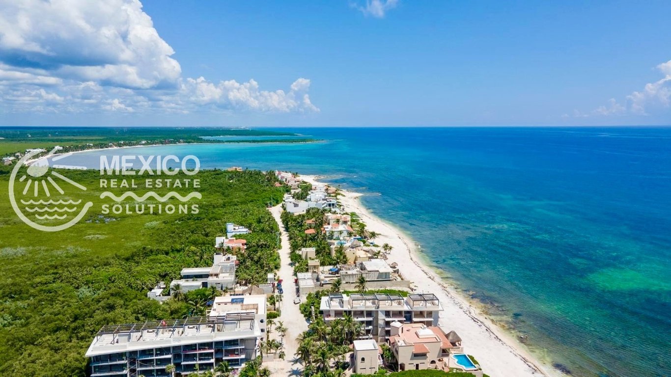 Tankah Bay Twelve-Unit Oceanfront Building with Rooftop Terrace and Pool