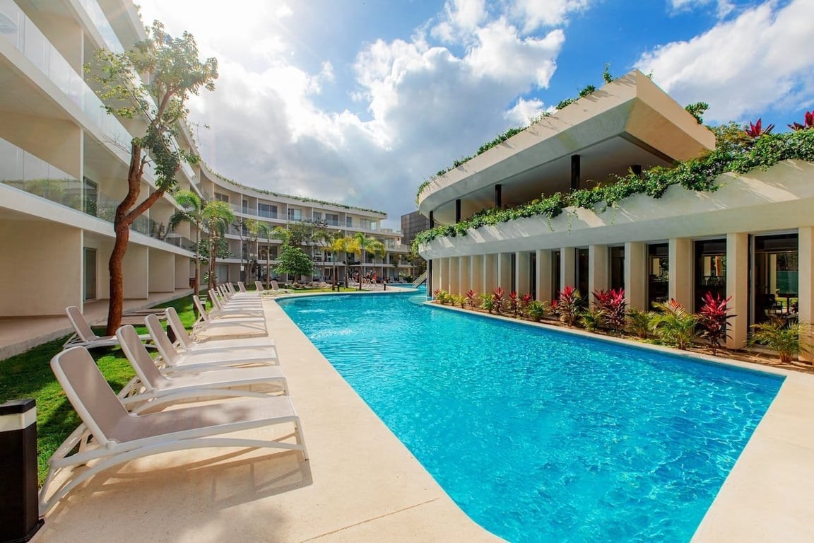 Brand-New Garden House at The Leaf, Playacar Phase II
