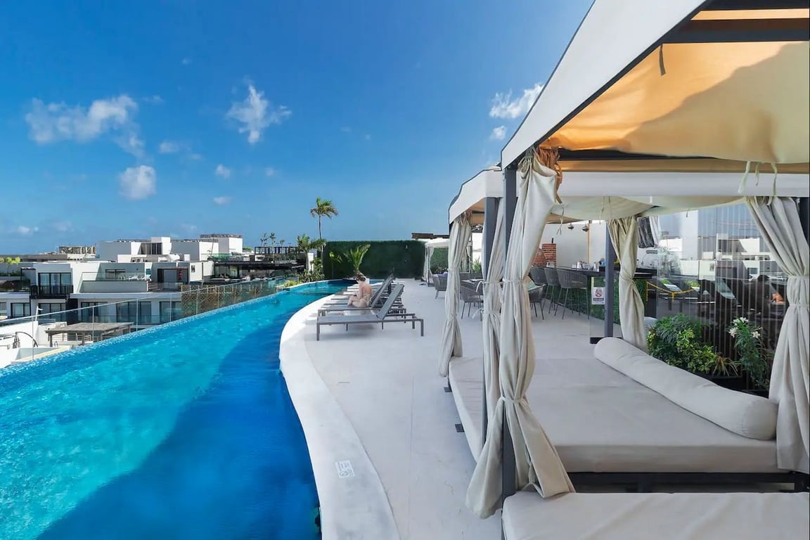 Turnkey Lock-Off Condo at The Shore