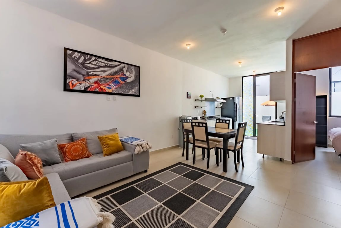 Paraiso – 3-Bedroom Home with Private Pool & Rooftop